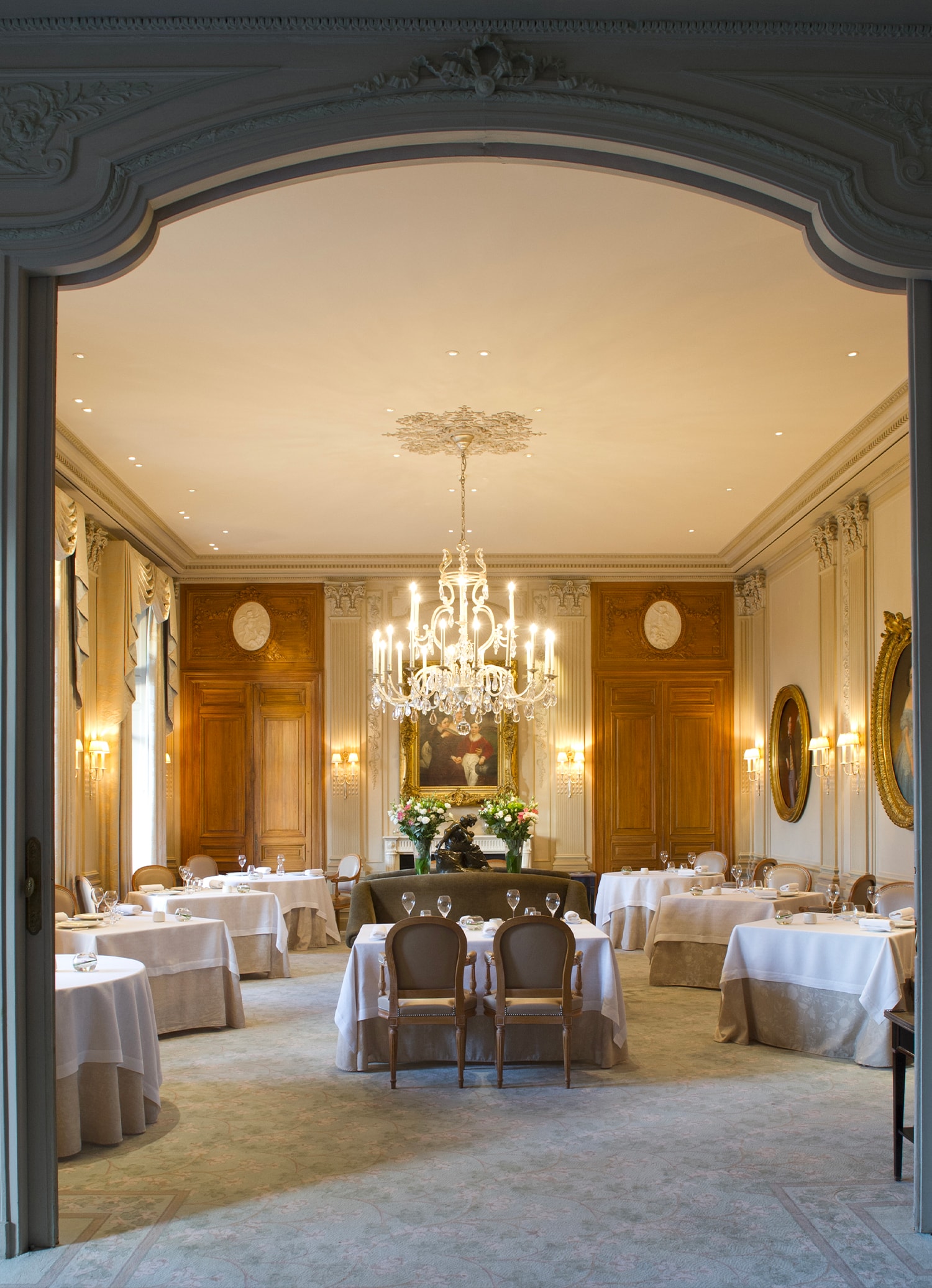 Domaine Les Crayères - Restaurant Interior