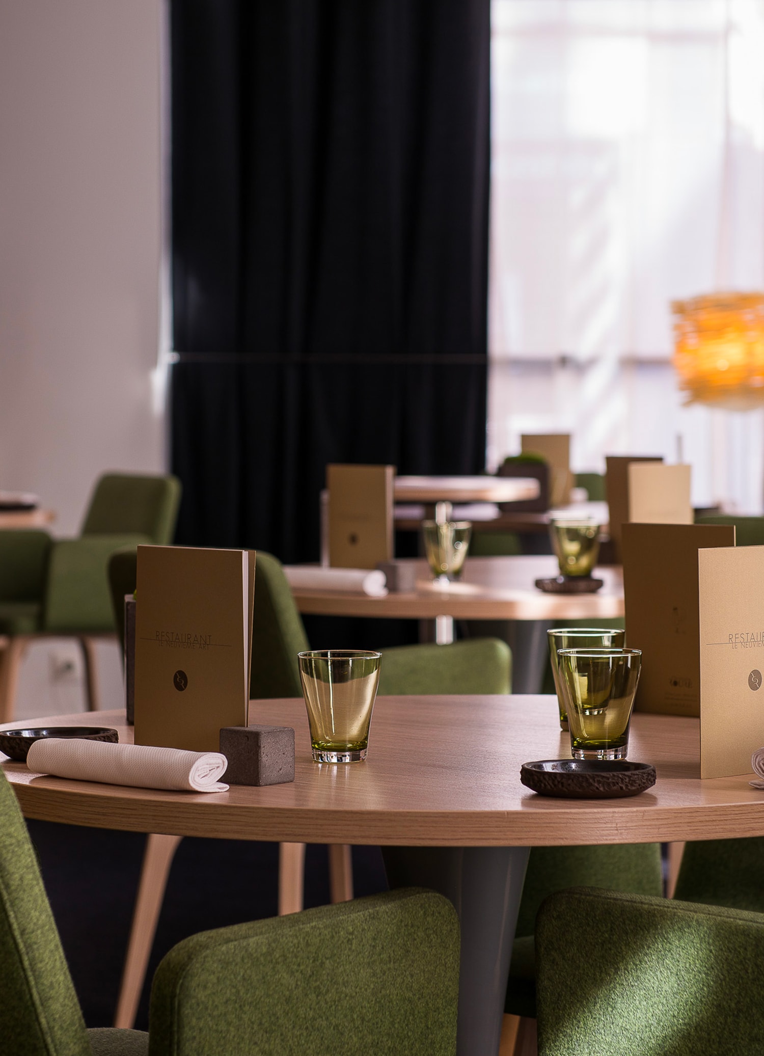 Le Neuvième Art - Restaurant Interior