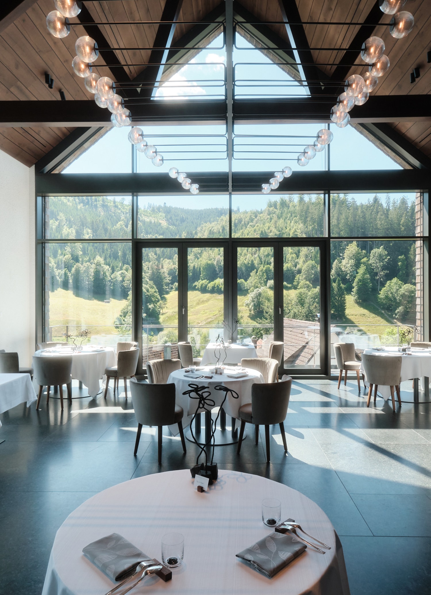 Schwarzwaldstube – Hotel Traube Tonbach - Intérieur du Restaurant