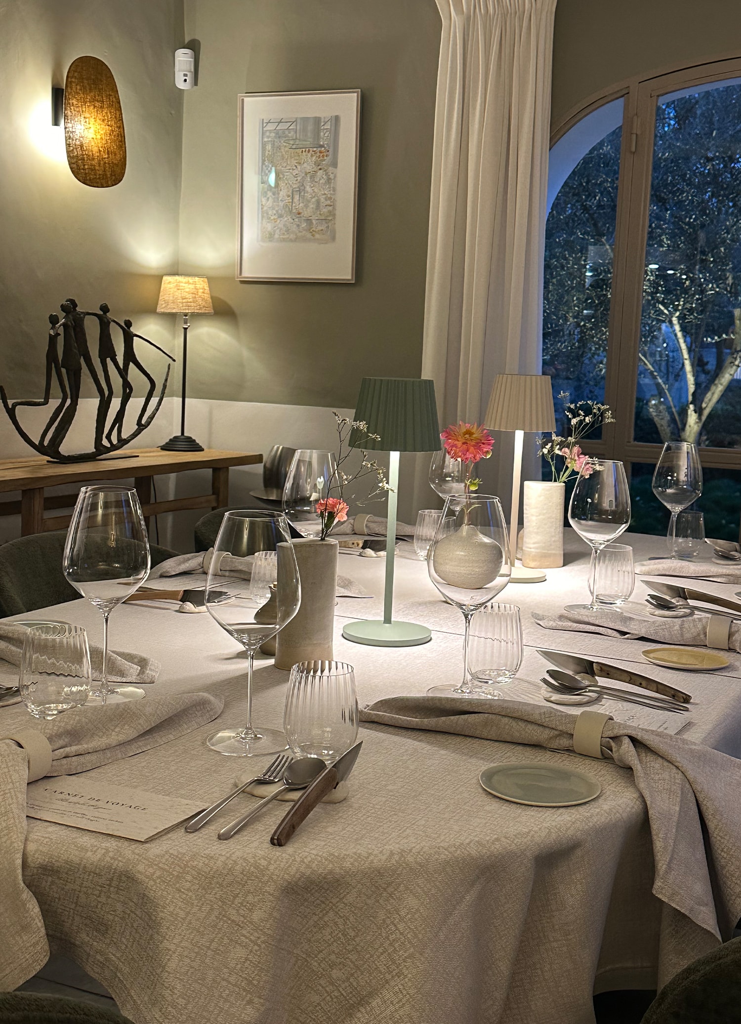 Le Mas Des Eydins - Intérieur du Restaurant